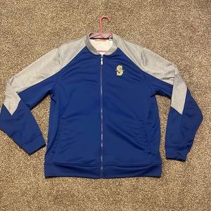 CBUK by cutter and buck Mariners Zip jacket. Size L
